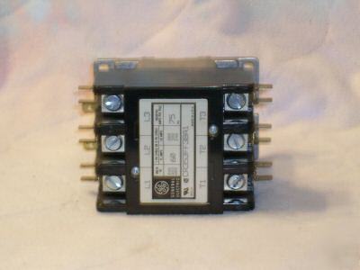 G.e. control relay